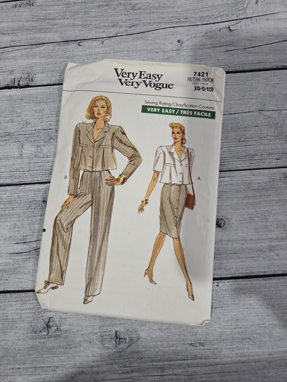 Very Easy Very Vogue Sewing Pattern 7421 Size 6-8-10